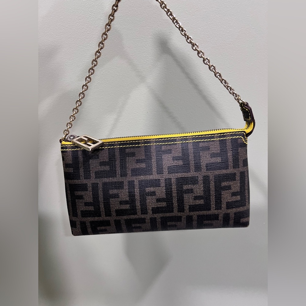 Auth❤️‍🔥Vintage Fendi baguette bag - Picture 7 of 15